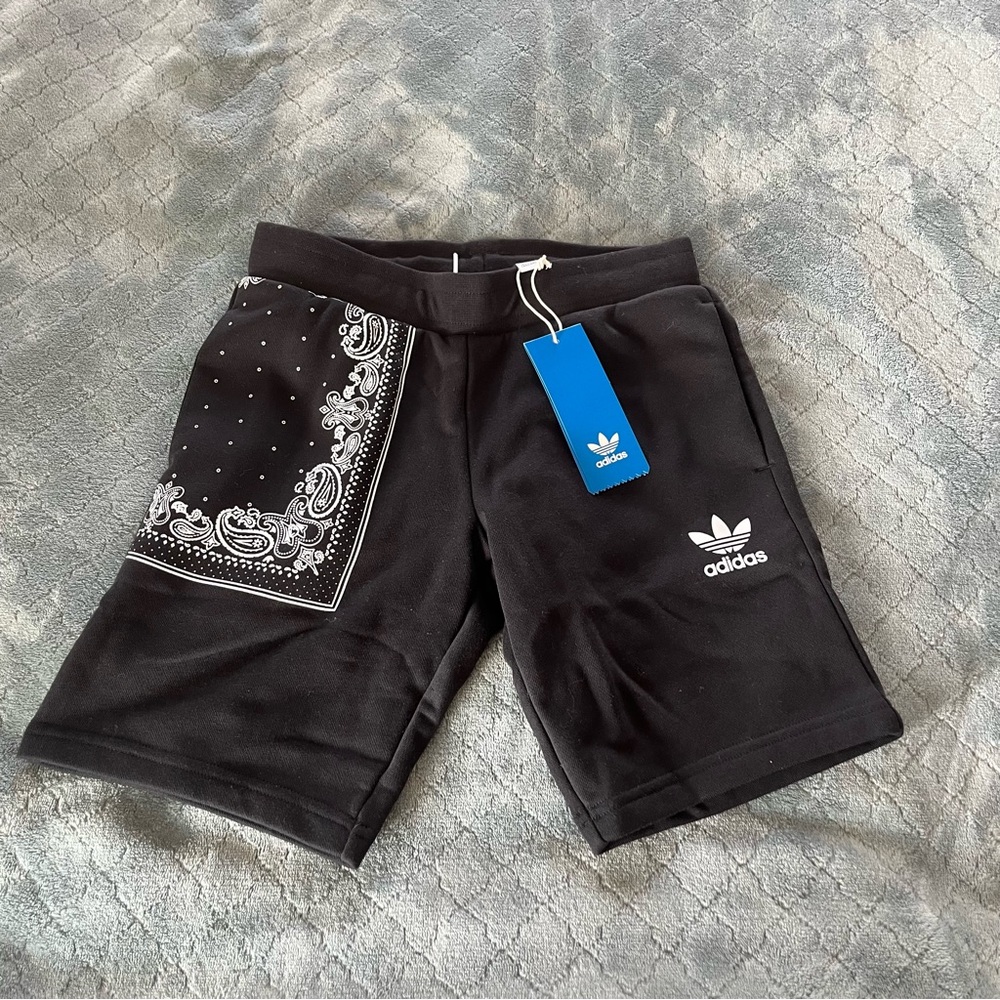 Adidas Originals‎ Bandana Shorts Black White Paisley Trefoil DW3837 Kids XS 7-8Y